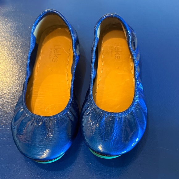 Tieks Shoes - Tieks by Gavrielle Flats Sapphire Patent Leather Size 7 Excellent Condition
